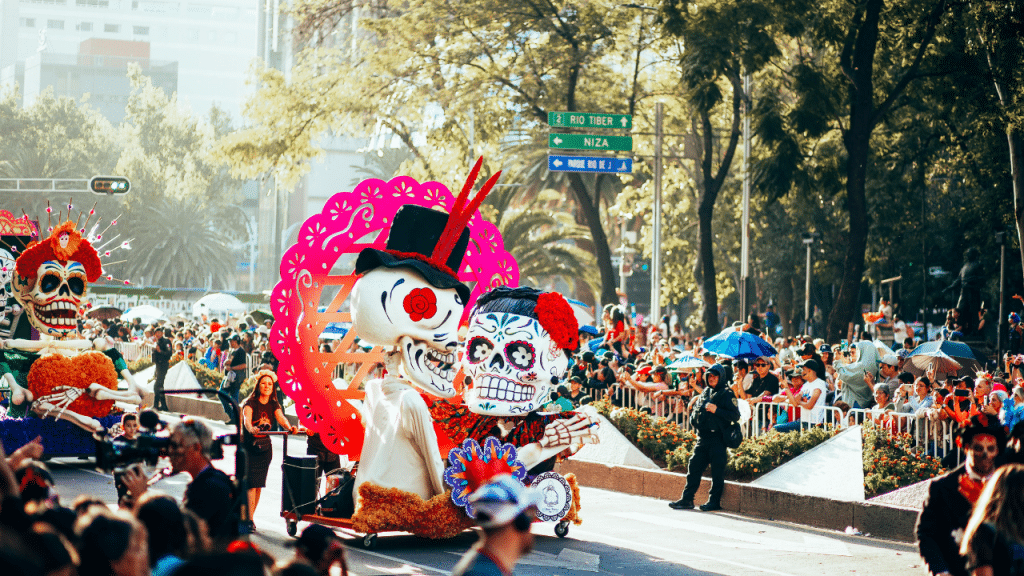 Cinco de Mayo Glam: Celebrating Mexican Culture Through Festive Beauty Looks